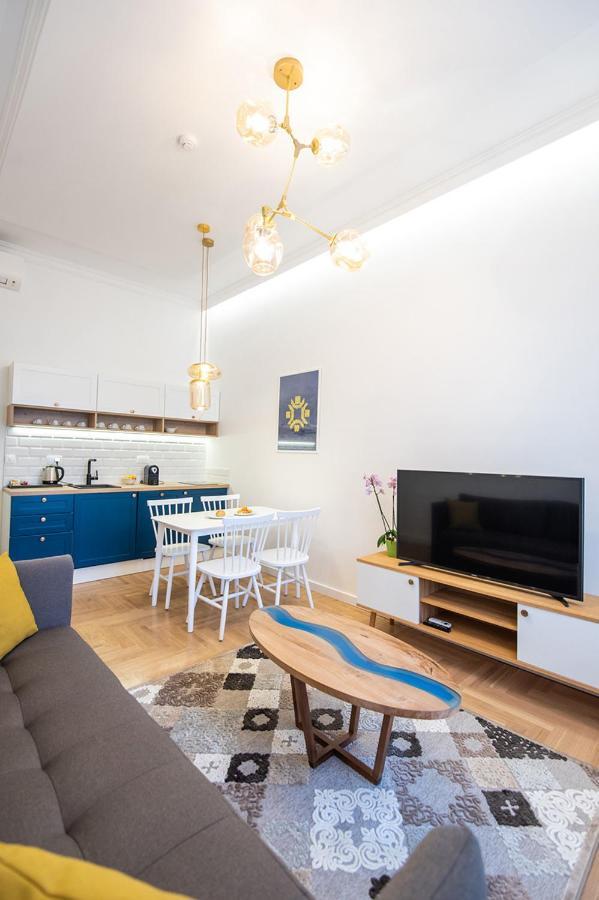 Luxury Suite In City Centre 塞拉耶佛 外观 照片